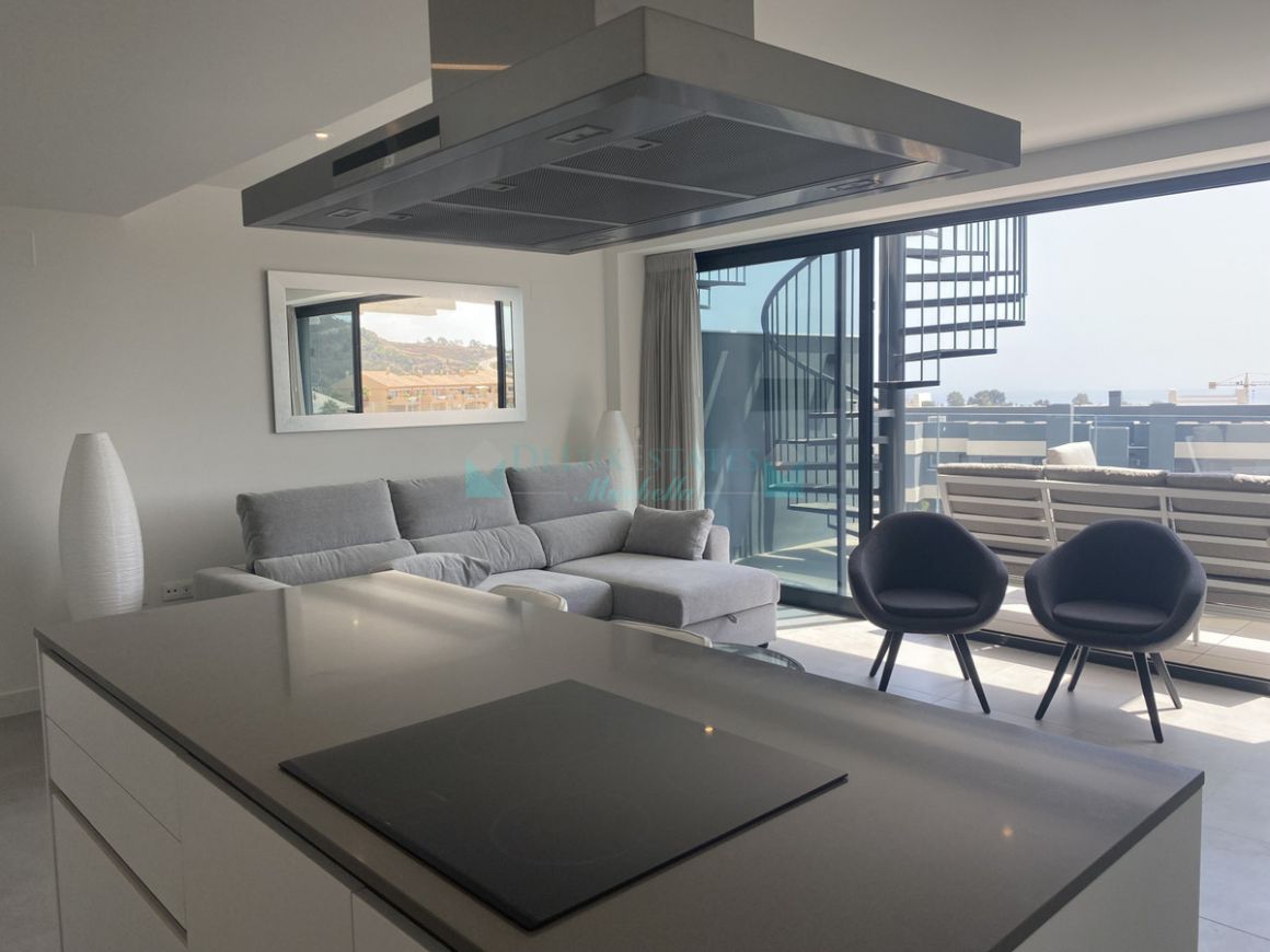 Penthouse for rent in Estepona