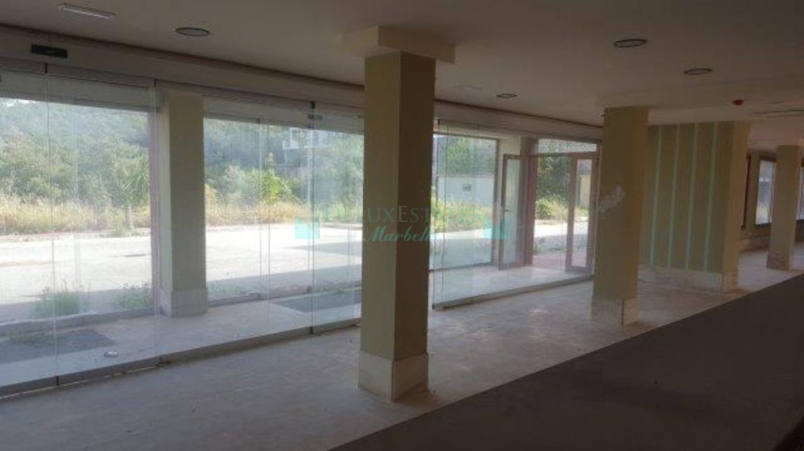 Hotel for sale in Istan