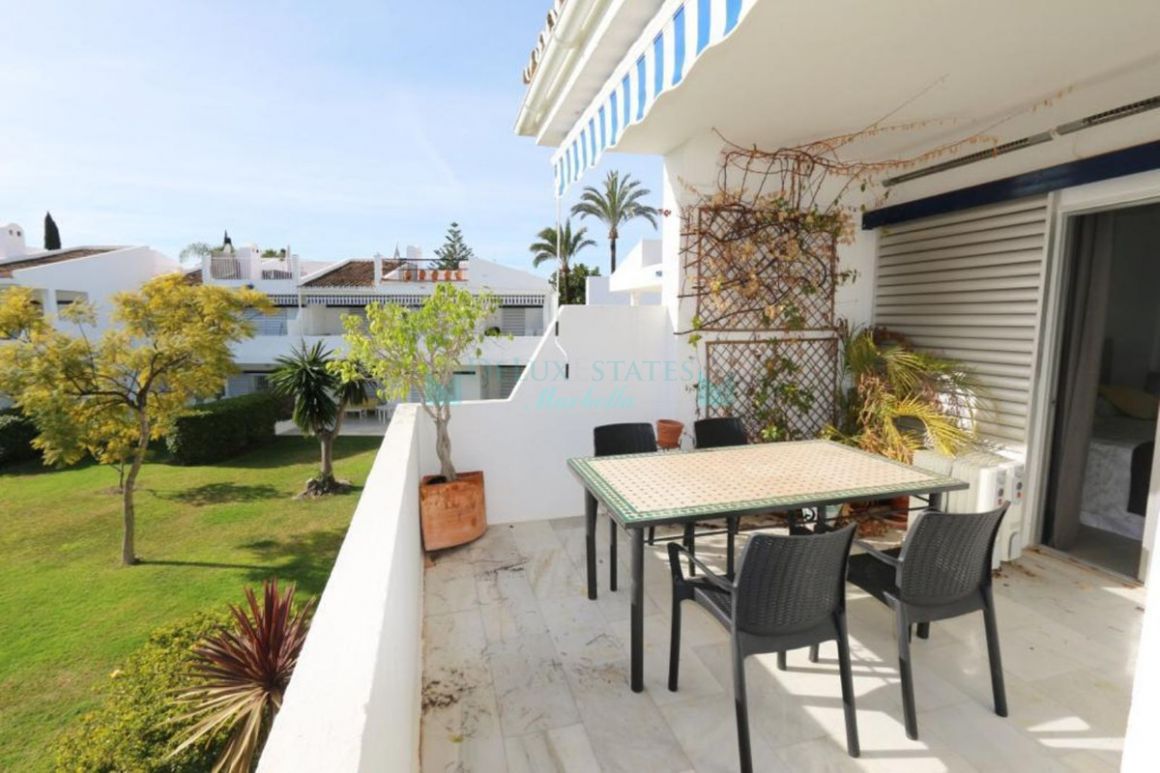 Ground Floor Apartment for sale in Nueva Andalucia