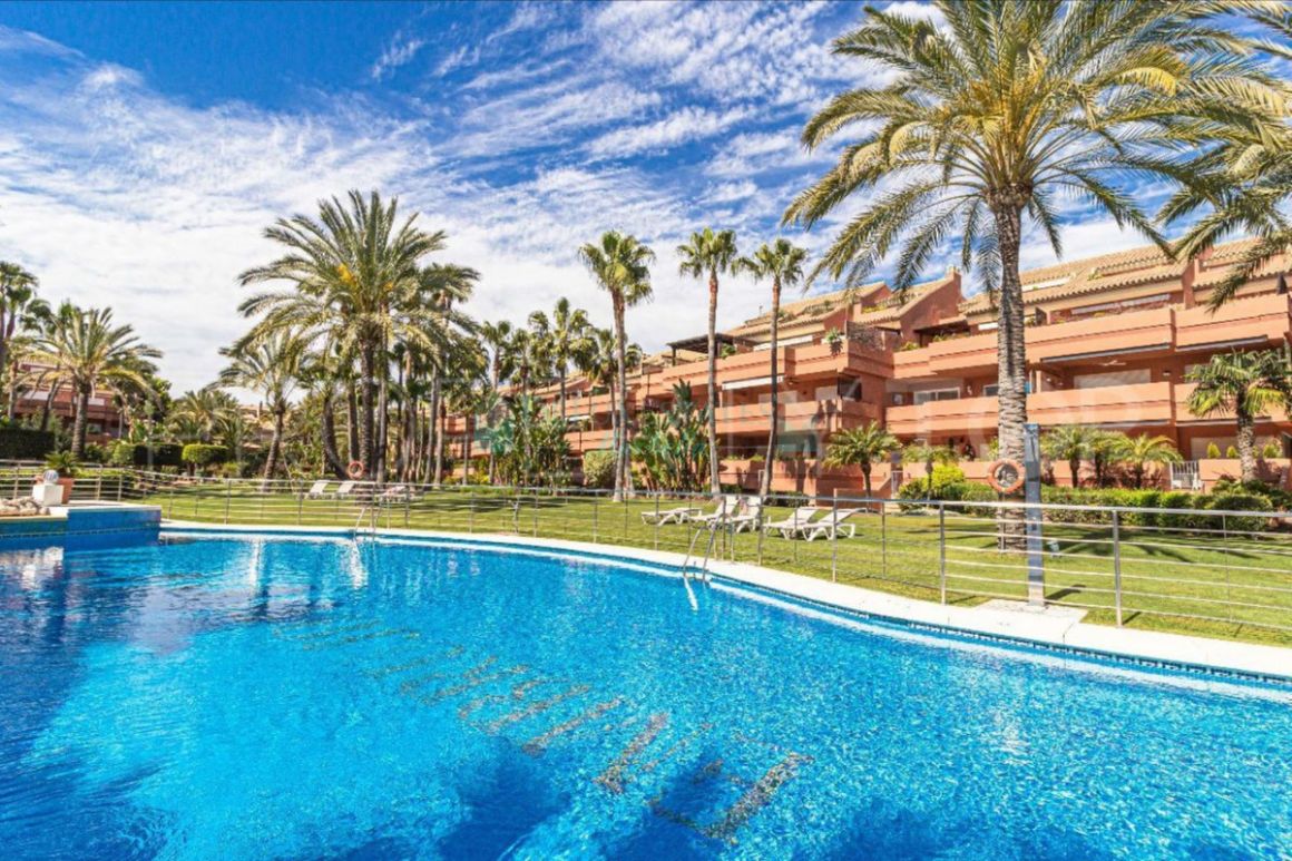 Penthouse for sale in Marbella - Puerto Banus