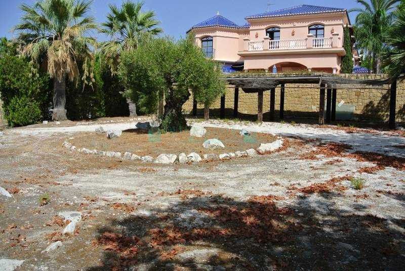 Residential Plot for sale in  Aloha, Nueva Andalucia