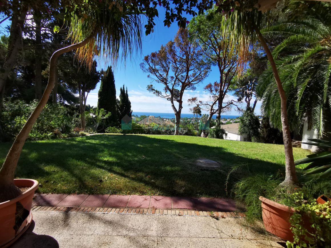 Plot for sale in Elviria, Marbella East