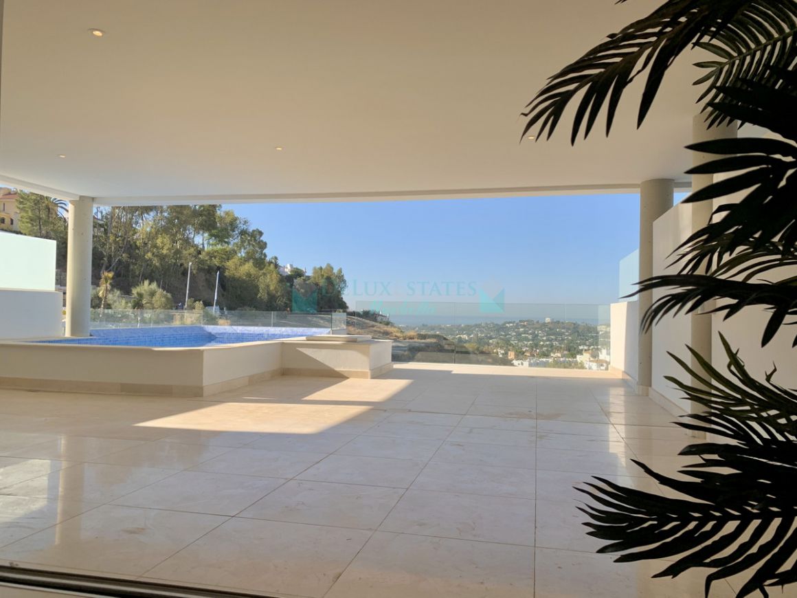 Ground Floor Apartment for sale in Nueva Andalucia