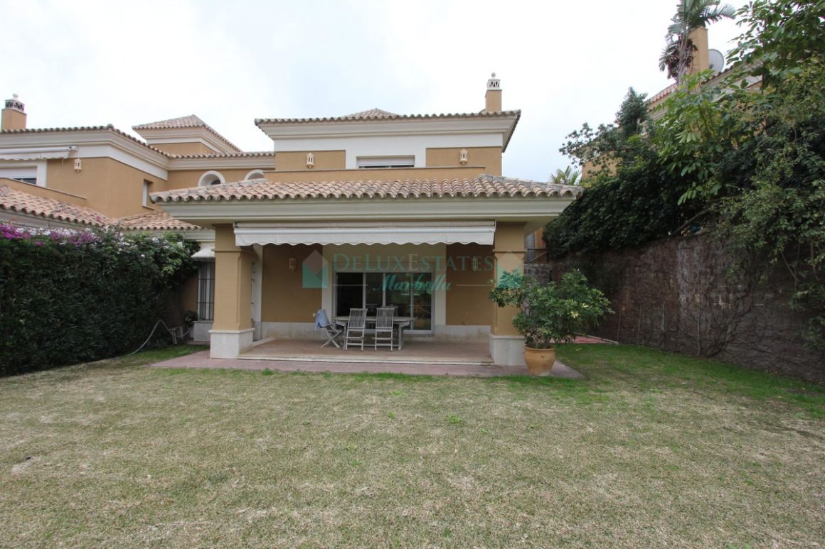 Semi Detached Villa for sale in Santa Clara, Marbella East