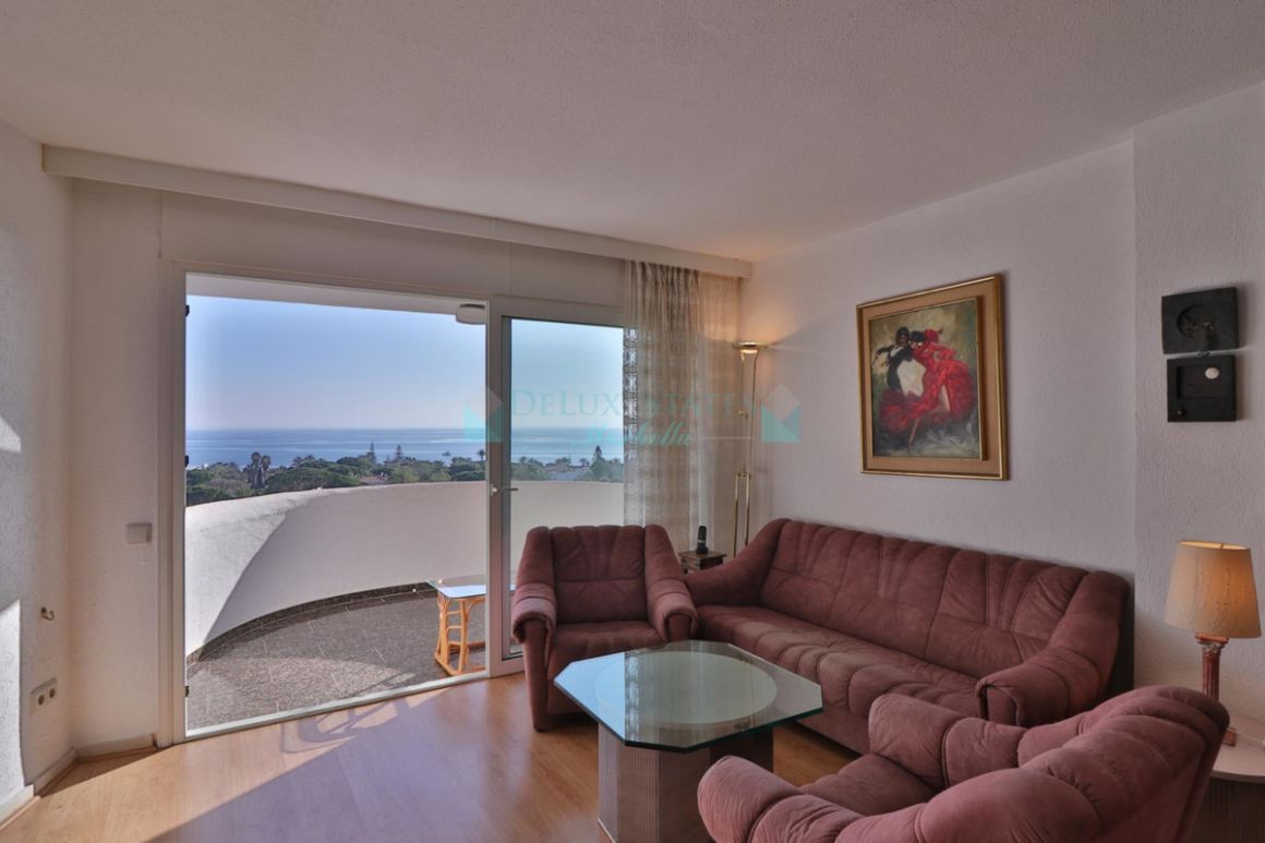 Apartment for sale in Elviria, Marbella East