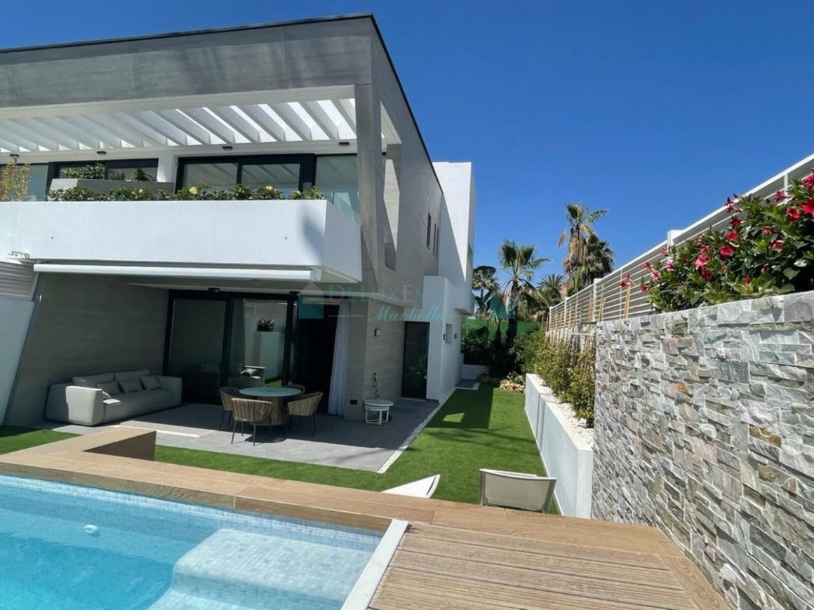 Semi Detached Villa for sale in Nueva Andalucia