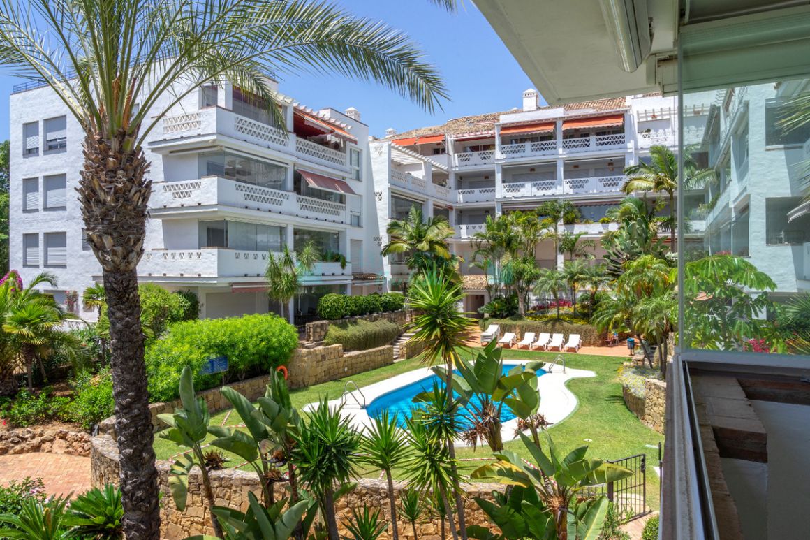 Apartment for sale in Marbella Golden Mile
