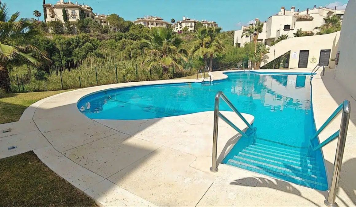 Apartment for sale in Selwo, Estepona