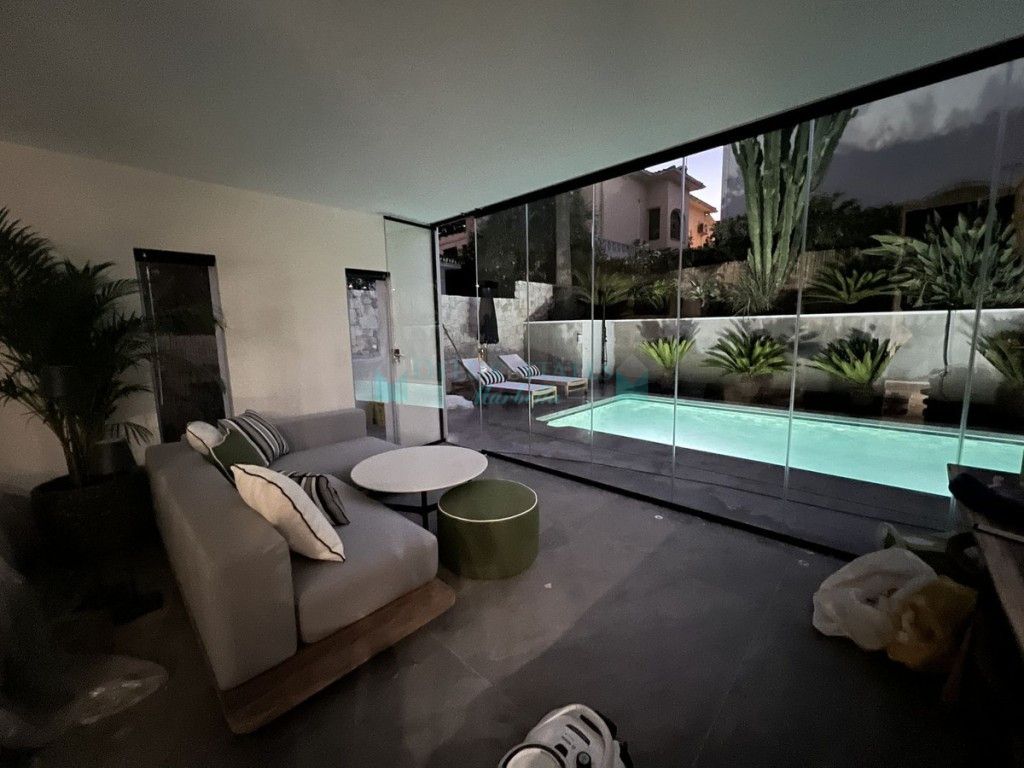 Villa for rent in Nueva Andalucia
