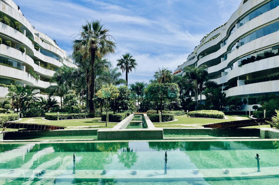Apartment for rent in Marbella - Puerto Banus