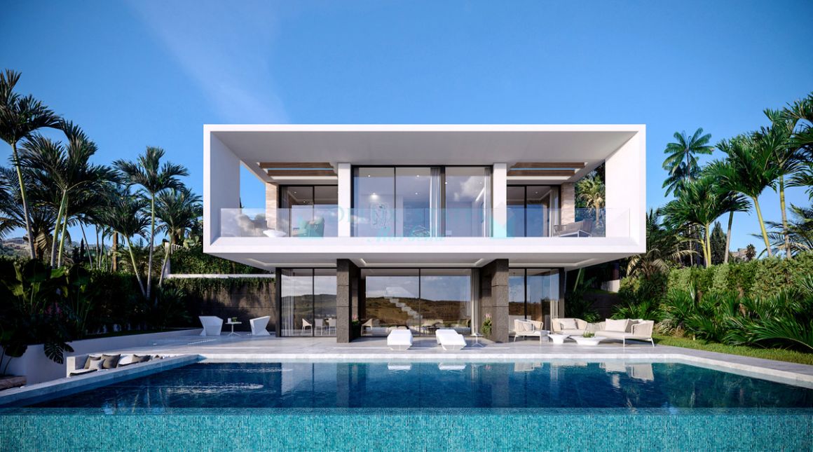 Villa for sale in Estepona