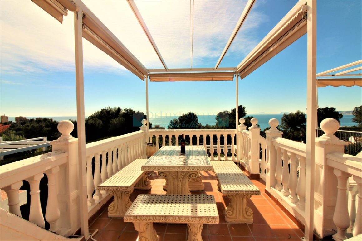 Town House for sale in Estepona