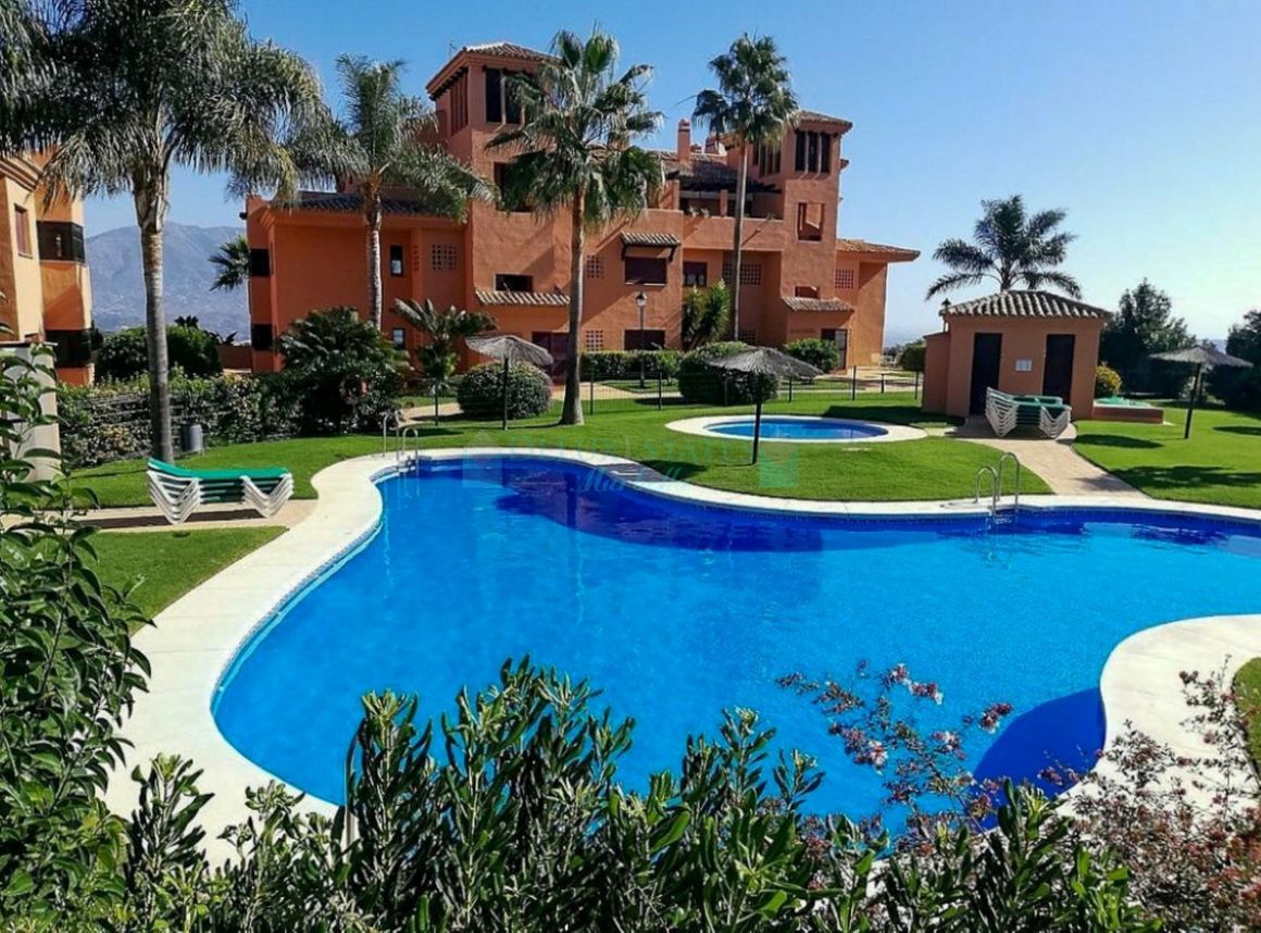 Ground Floor Apartment for sale in Ojen