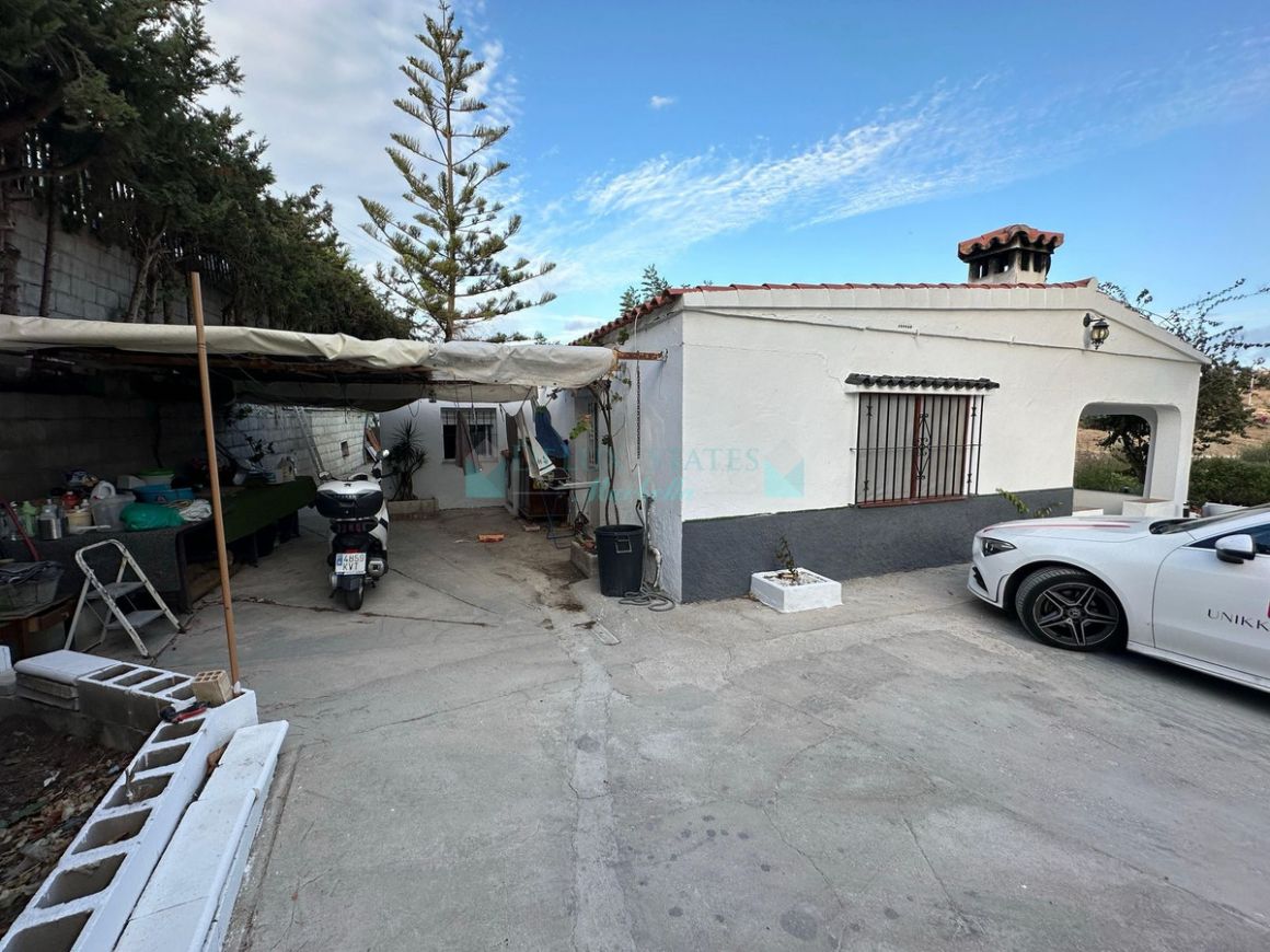 Plot for sale in Estepona