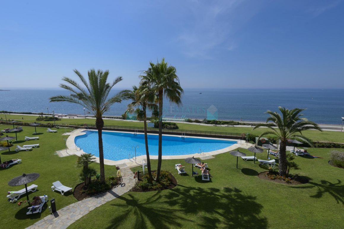 Ground Floor Apartment for sale in Estepona