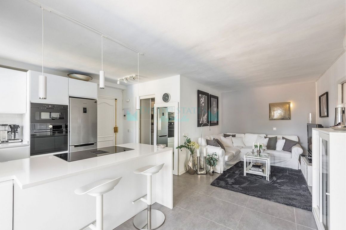 Ground Floor Apartment for sale in Marbella - Puerto Banus