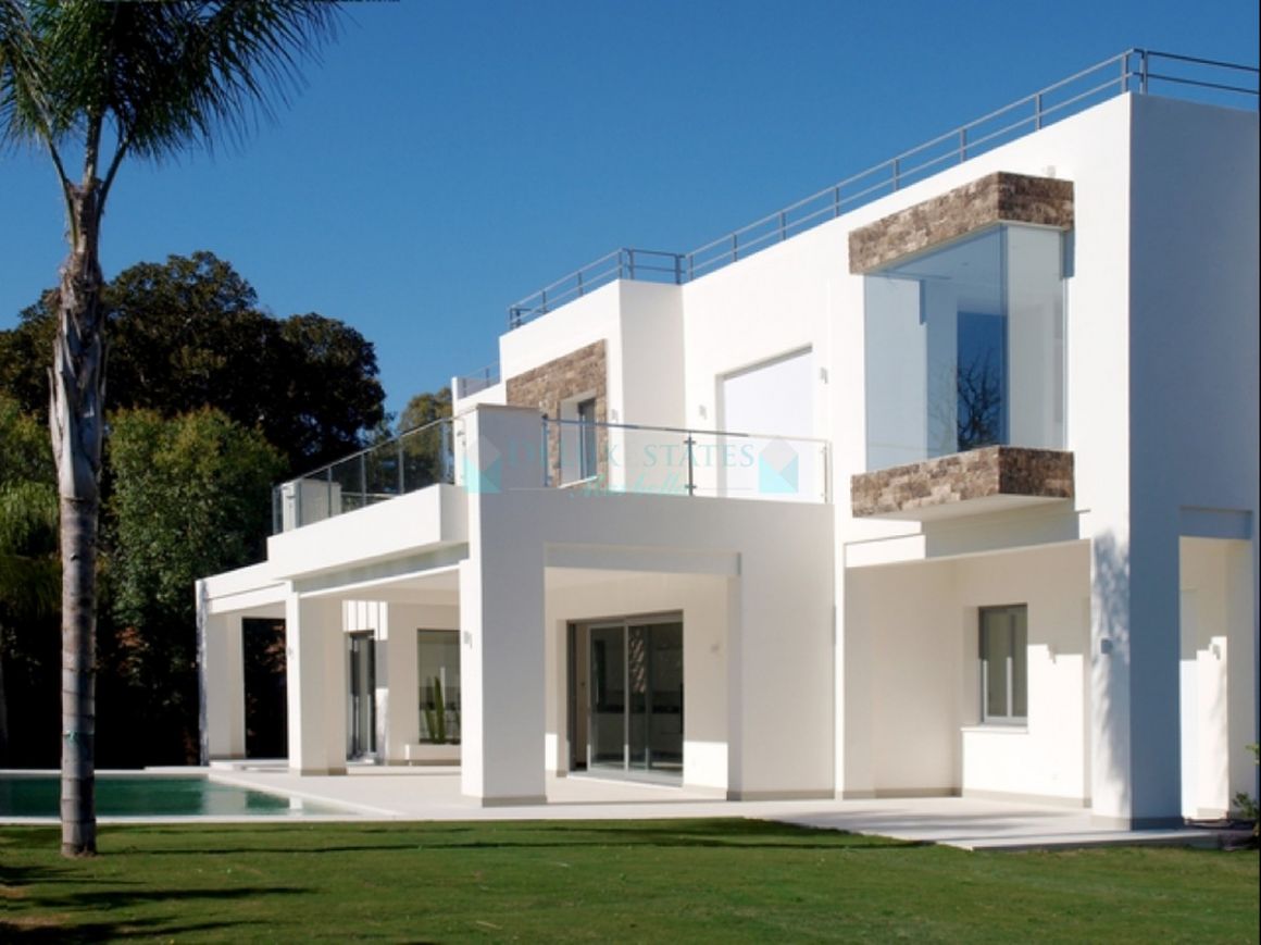 Villa for sale in Guadalmina Baja, San Pedro de Alcantara