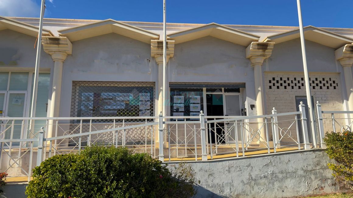 Oficina en venta en  Cabopino, Marbella Este
