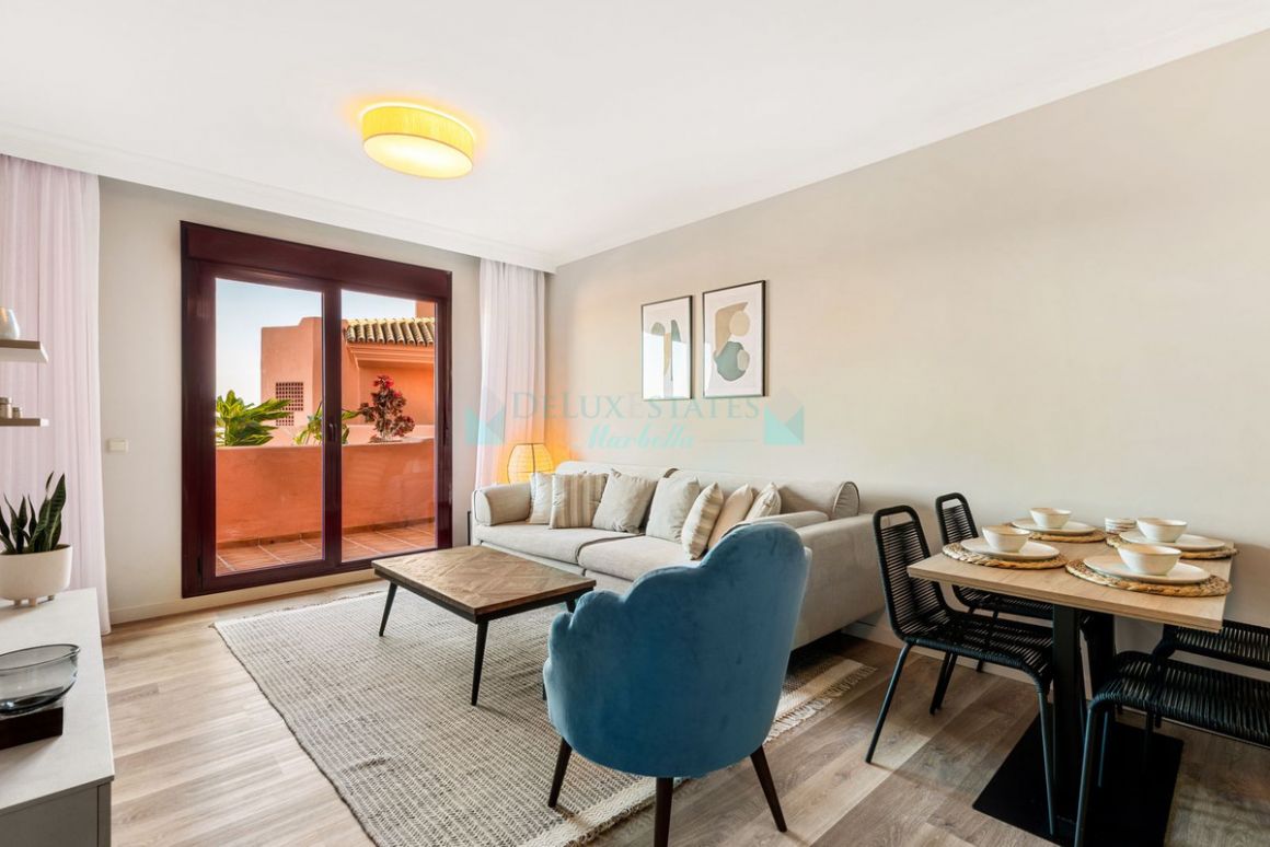 Ground Floor Apartment for sale in Benahavis
