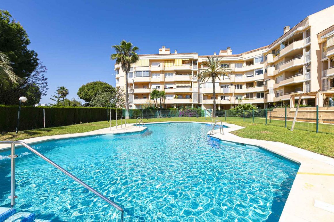 Penthouse for sale in Selwo, Estepona