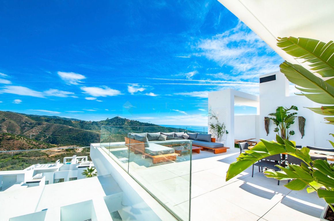 Penthouse for sale in Ojen