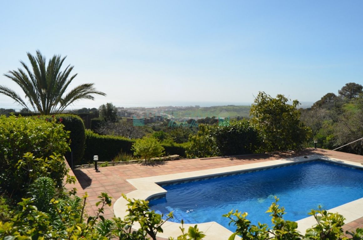 Finca for sale in Estepona