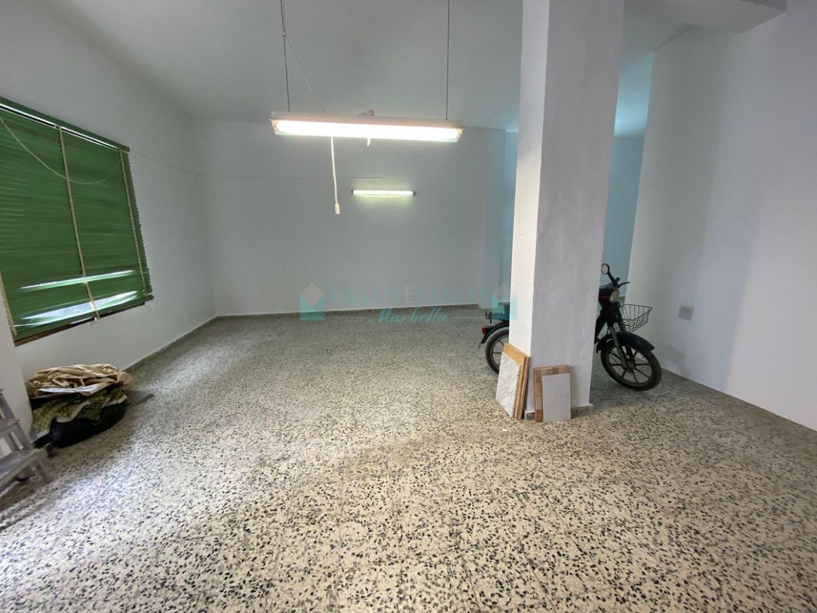 Commercial Premises for sale in Estepona