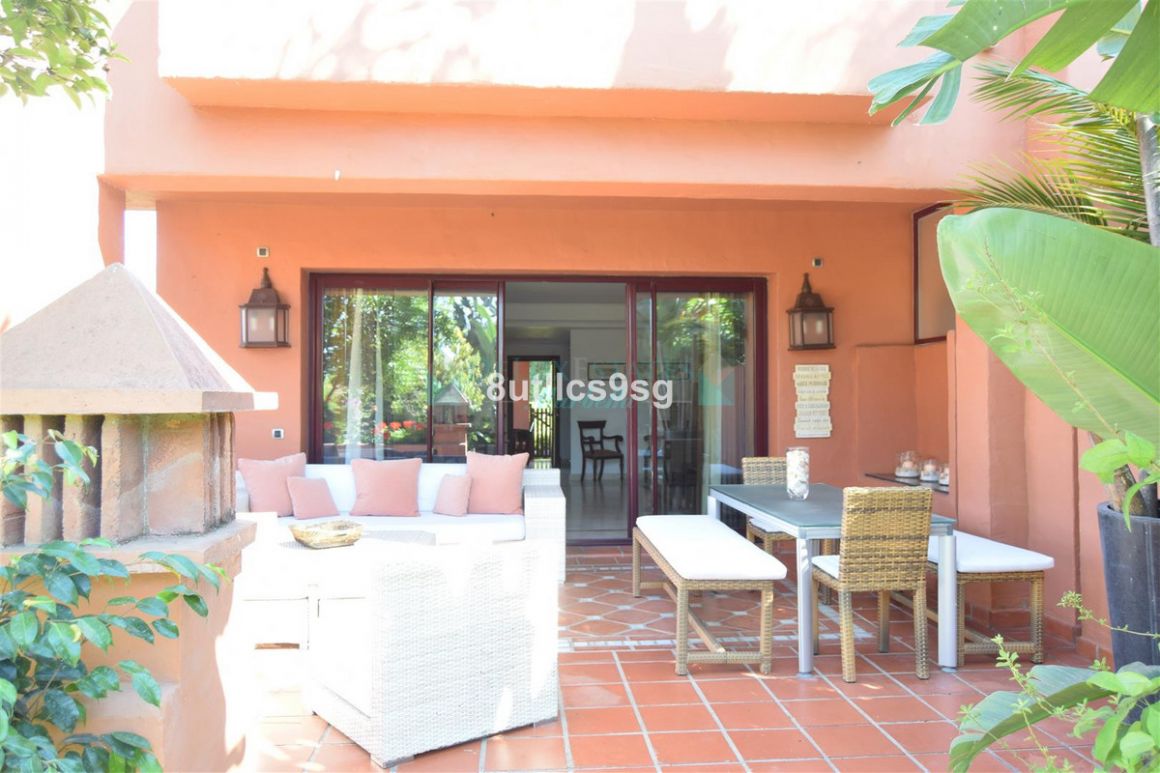 Town House for sale in Marbella Golden Mile