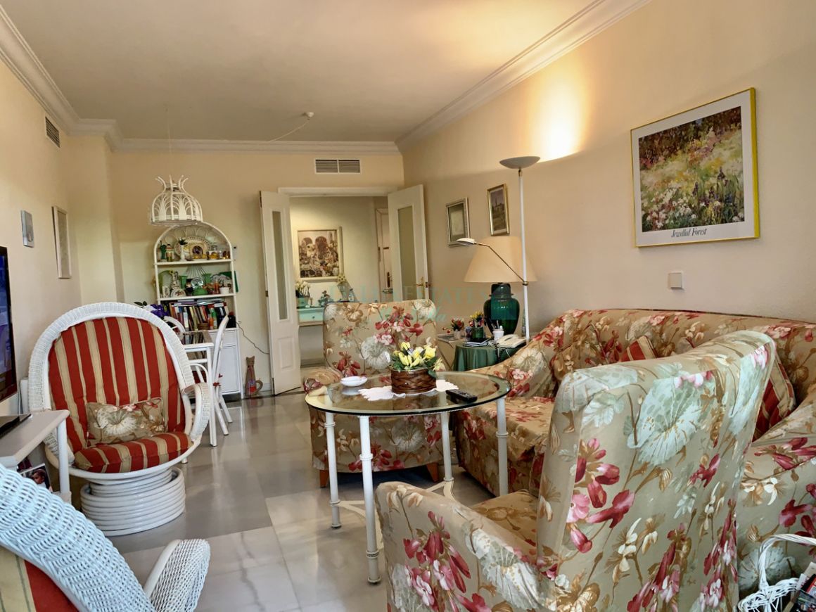 Ground Floor Apartment for sale in Marbella Golden Mile