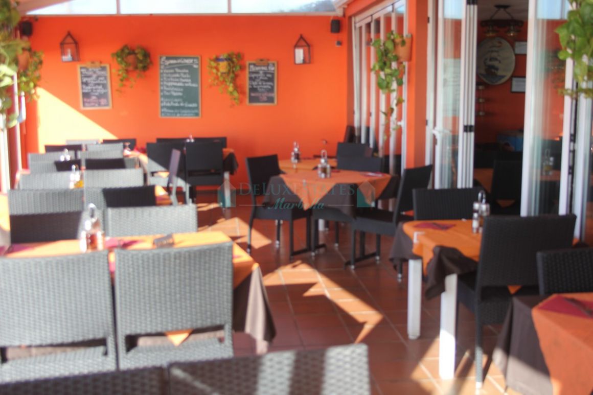 Commercial Premises for sale in Las Chapas, Marbella East
