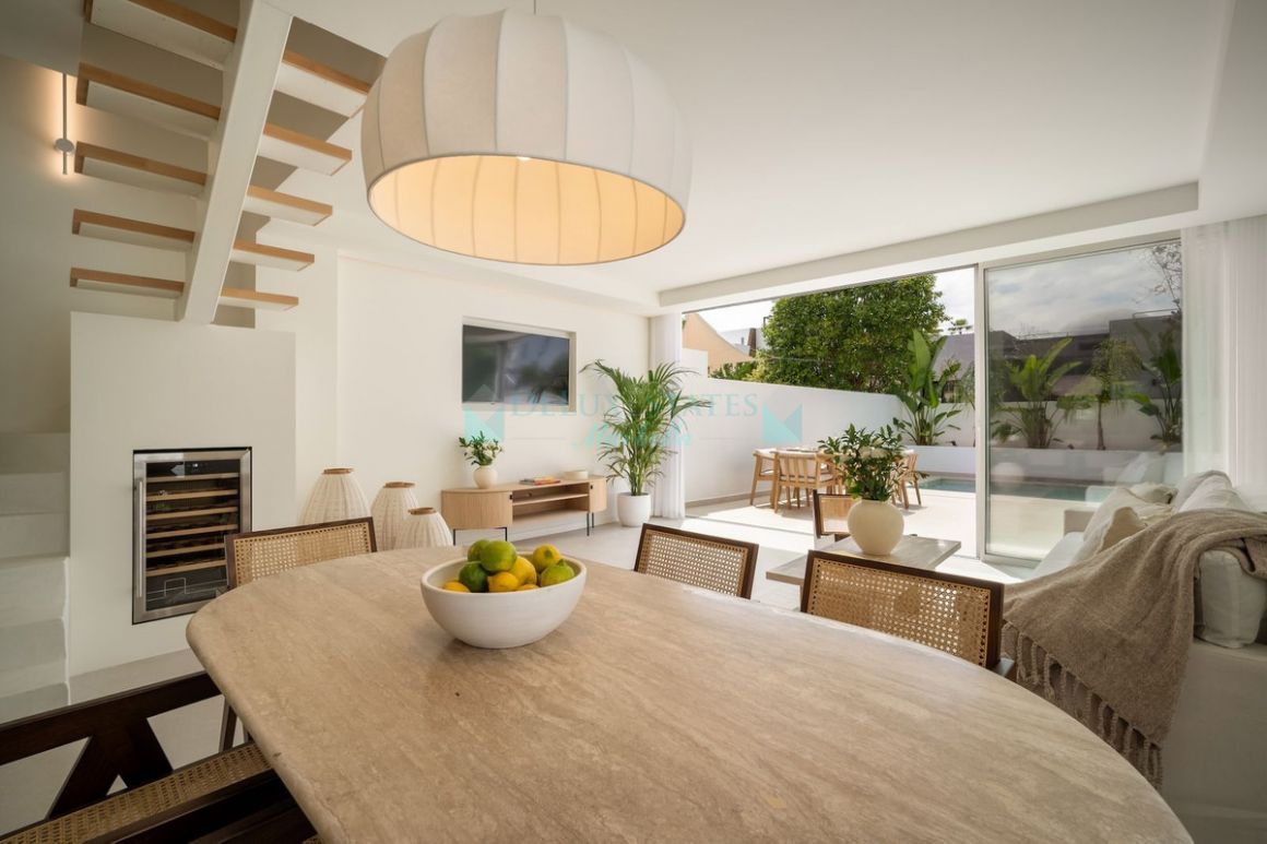 Semi Detached Villa for sale in Nueva Andalucia