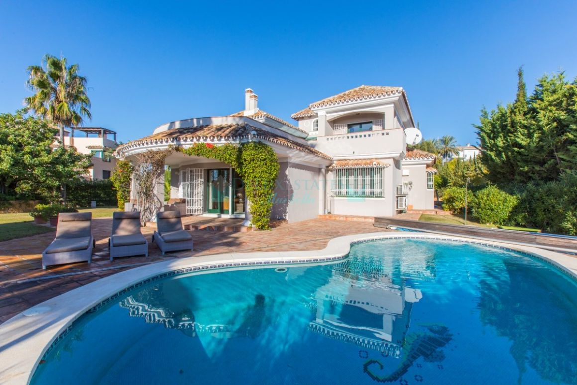 Villa for sale in Elviria, Marbella East