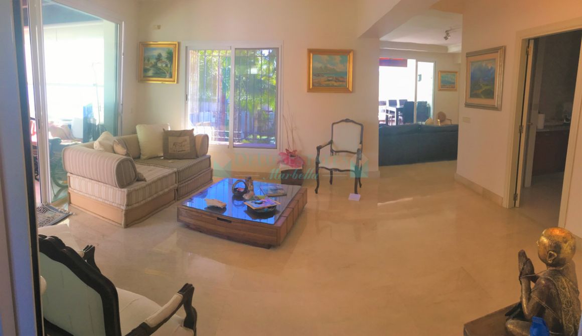 Penthouse for sale in Marbella - Puerto Banus