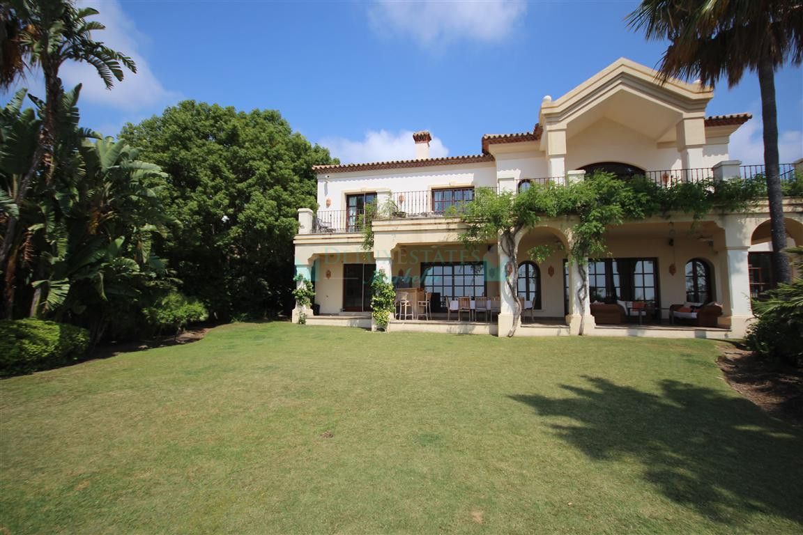 Villa for rent in La Quinta, Benahavis