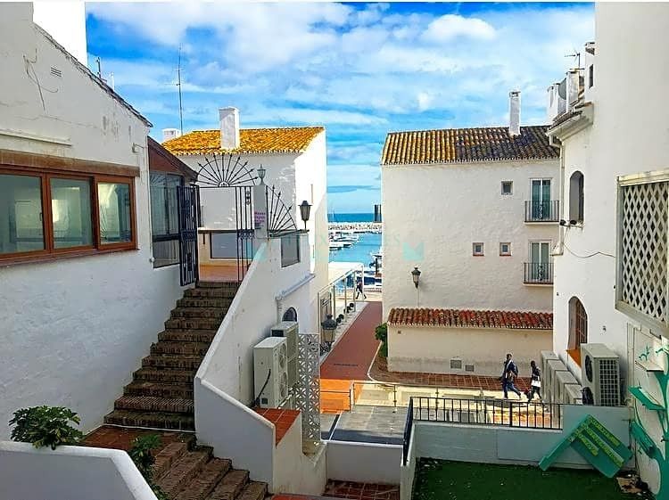 Apartment for sale in Marbella - Puerto Banus