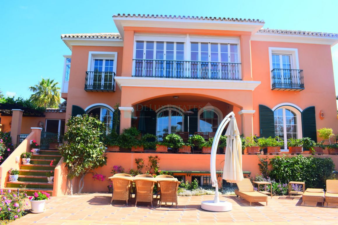 Villa for rent in Carib Playa, Marbella East