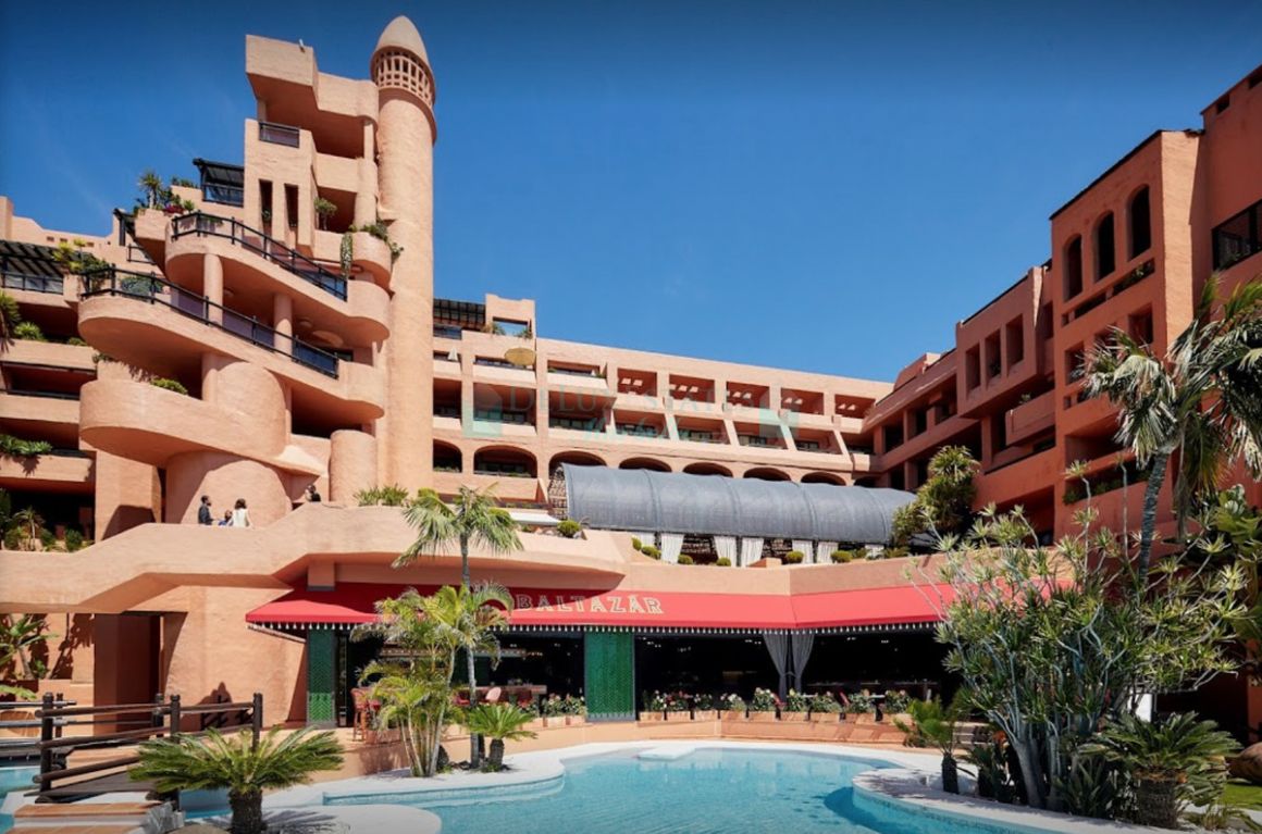Apartment for rent in New Golden Mile, Estepona