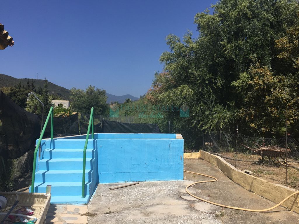 Plot for sale in Estepona