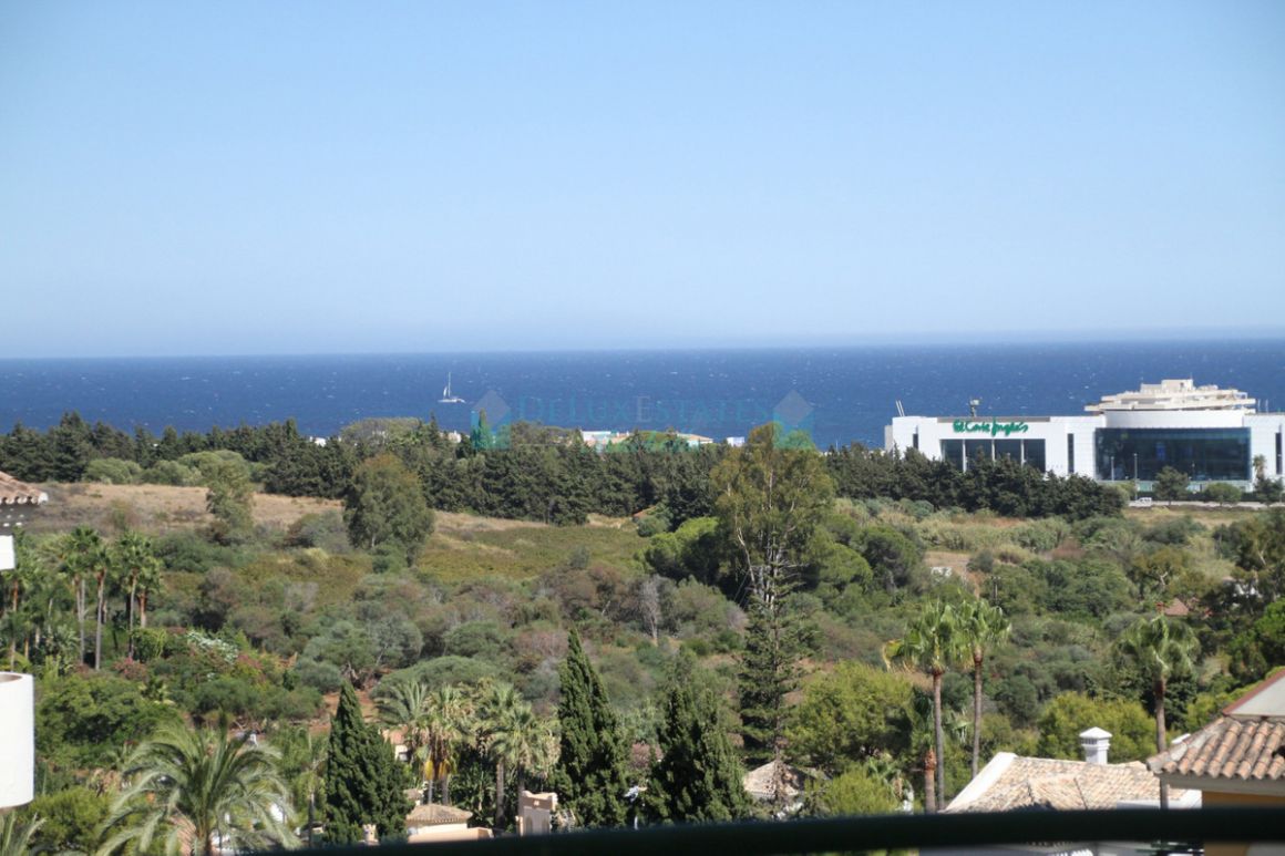 Apartment for rent in Nueva Andalucia