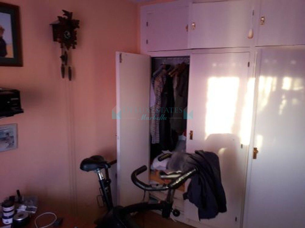 Town House for sale in Estepona
