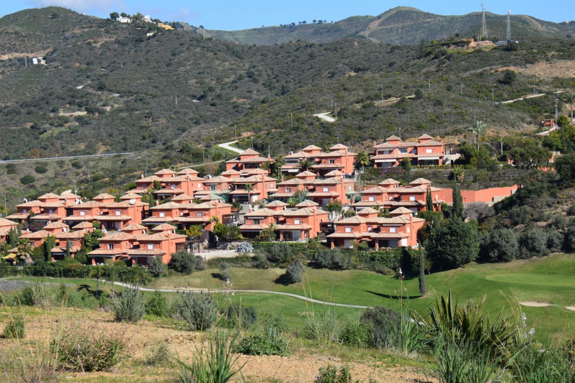 Semi Detached Villa for sale in Santa Clara, Marbella East