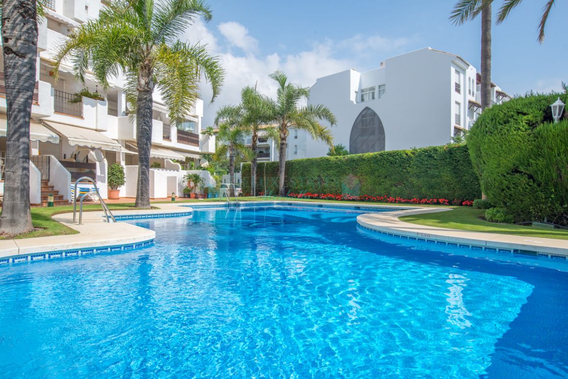 Ground Floor Apartment for sale in Marbella - Puerto Banus