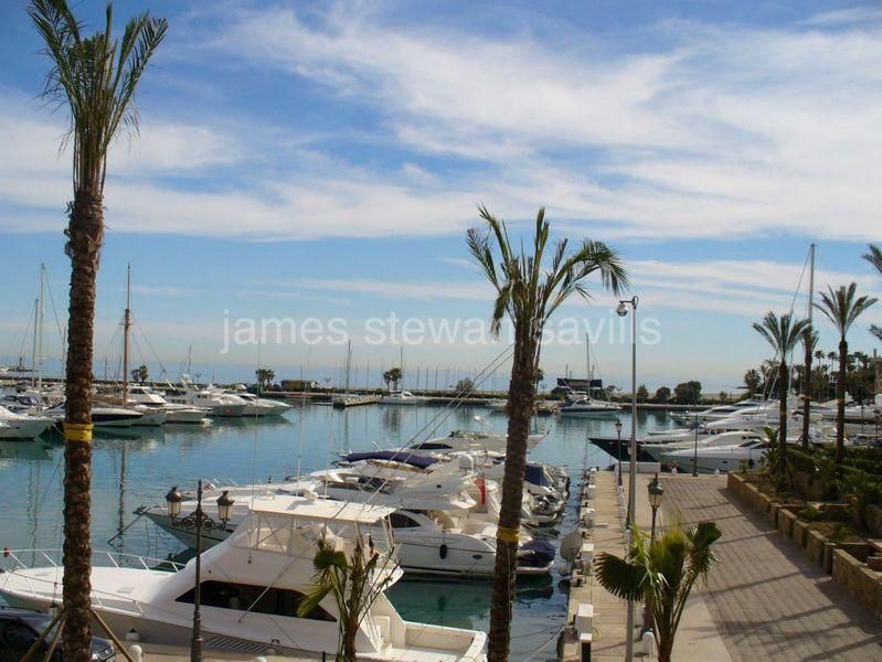 Apartment for sale in Sotogrande Puerto Deportivo - Sotogrande Apartment
