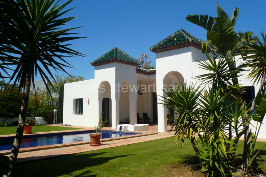 Sotogrande, Charming Moorish style single storey villa in Sotogrande Alto