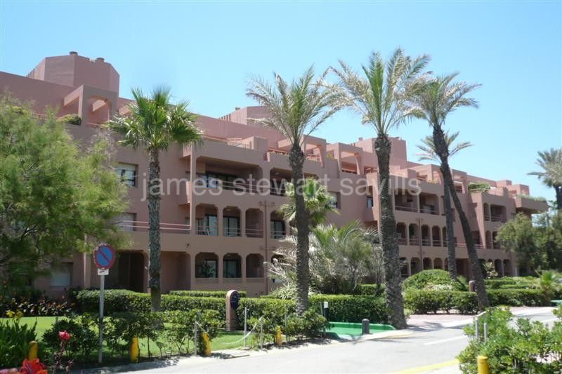 Sotogrande, fantastic front line beach ground floor, 4 bedroom apartment
