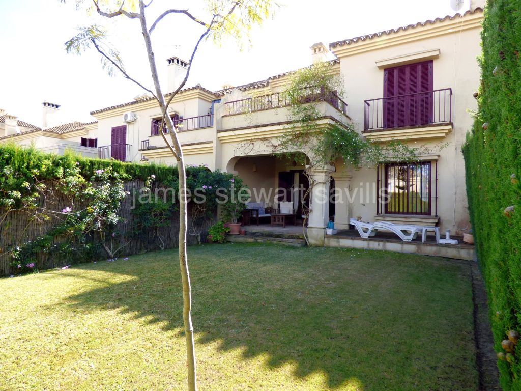 Sotogrande, Townhouse in the ever popular El Casar area of Sotogrande Costa