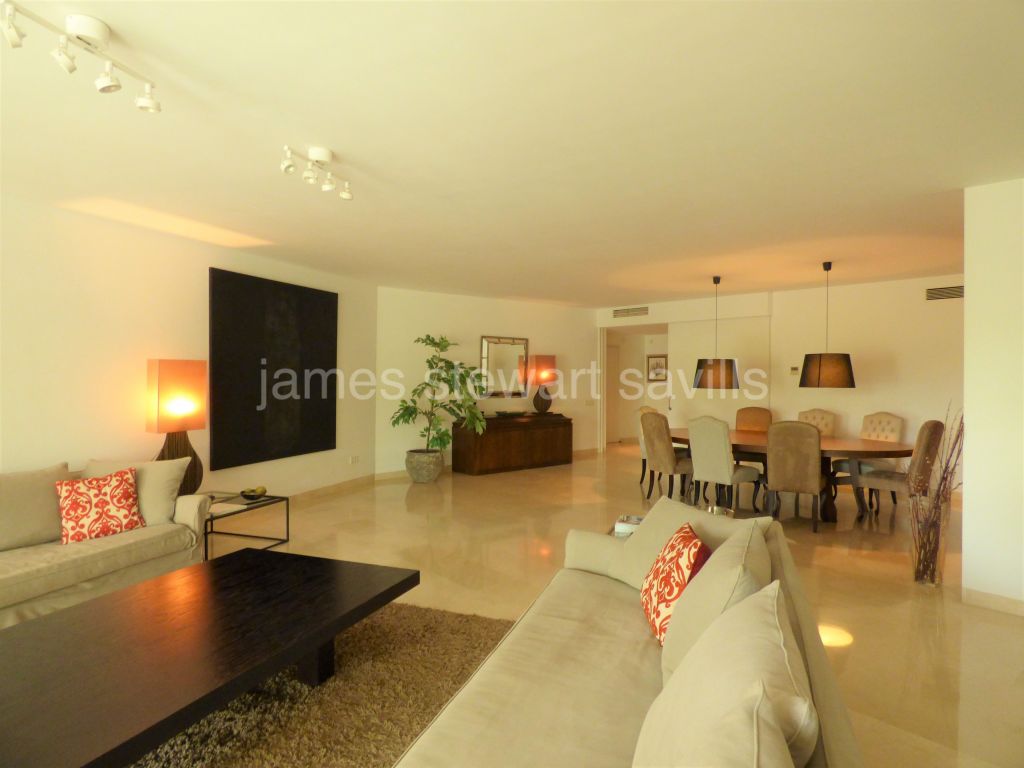 Sotogrande, Spacious 4 bedroom apartment in Polo Gardens, Sotogrande Costa
