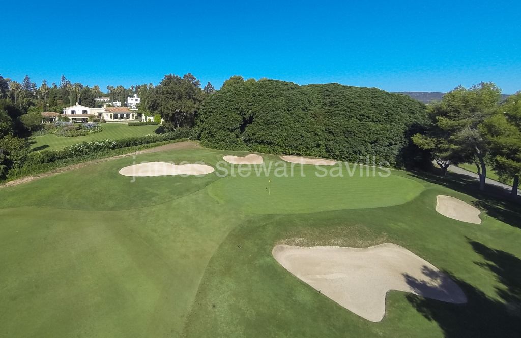 Sotogrande, EXCLUSIVE - Stunning Andalucian style villa frontline to the Real golf course