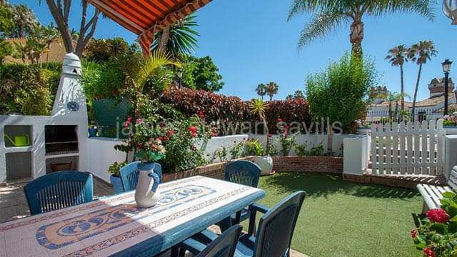 Alcaidesa, 3 bedroom townhouse next to Alcaidesa beach with communal pool