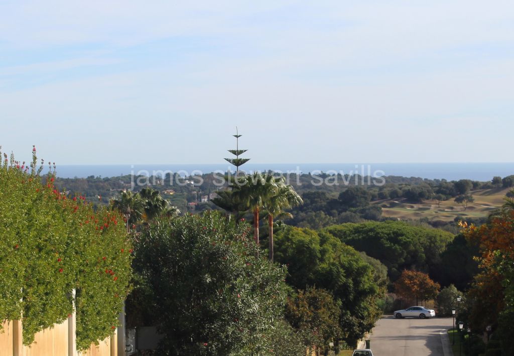 Sotogrande, Large 5212m2 south facing plot frontline to the Almenara Golf course